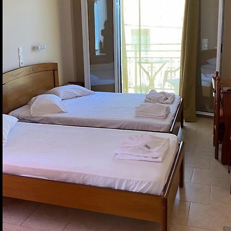 Michaela Hotel Poros  Bagian luar foto