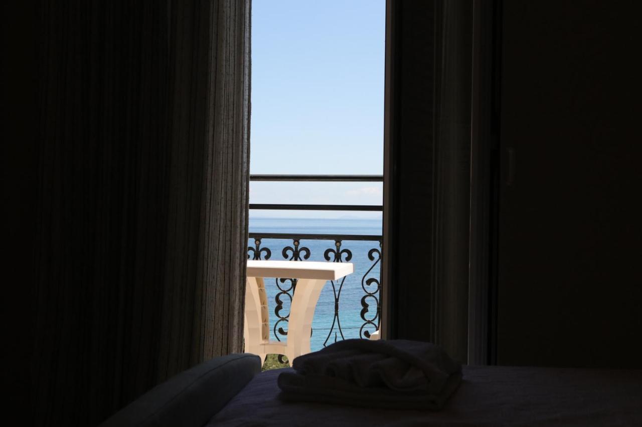 Michaela Hotel Poros  Bagian luar foto