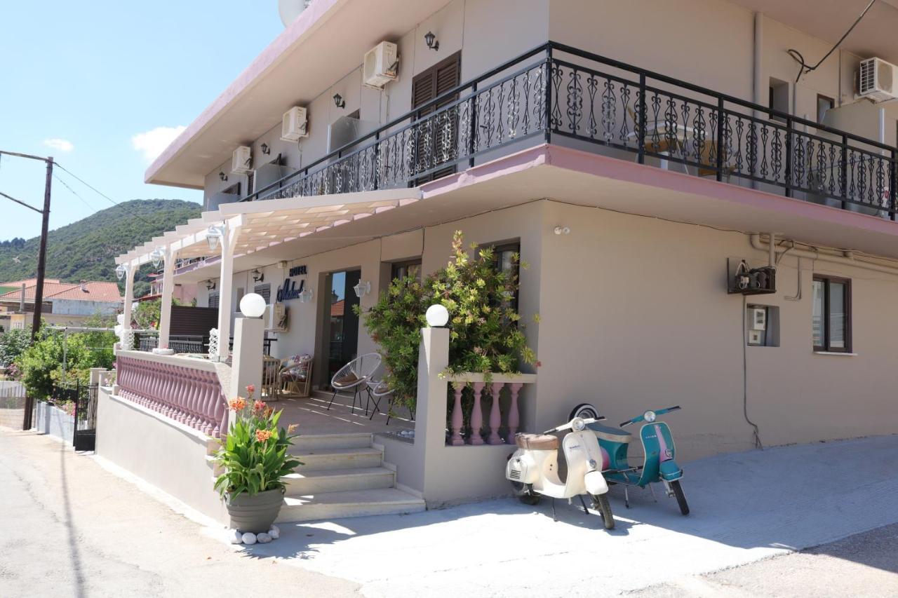 Michaela Hotel Poros  Bagian luar foto