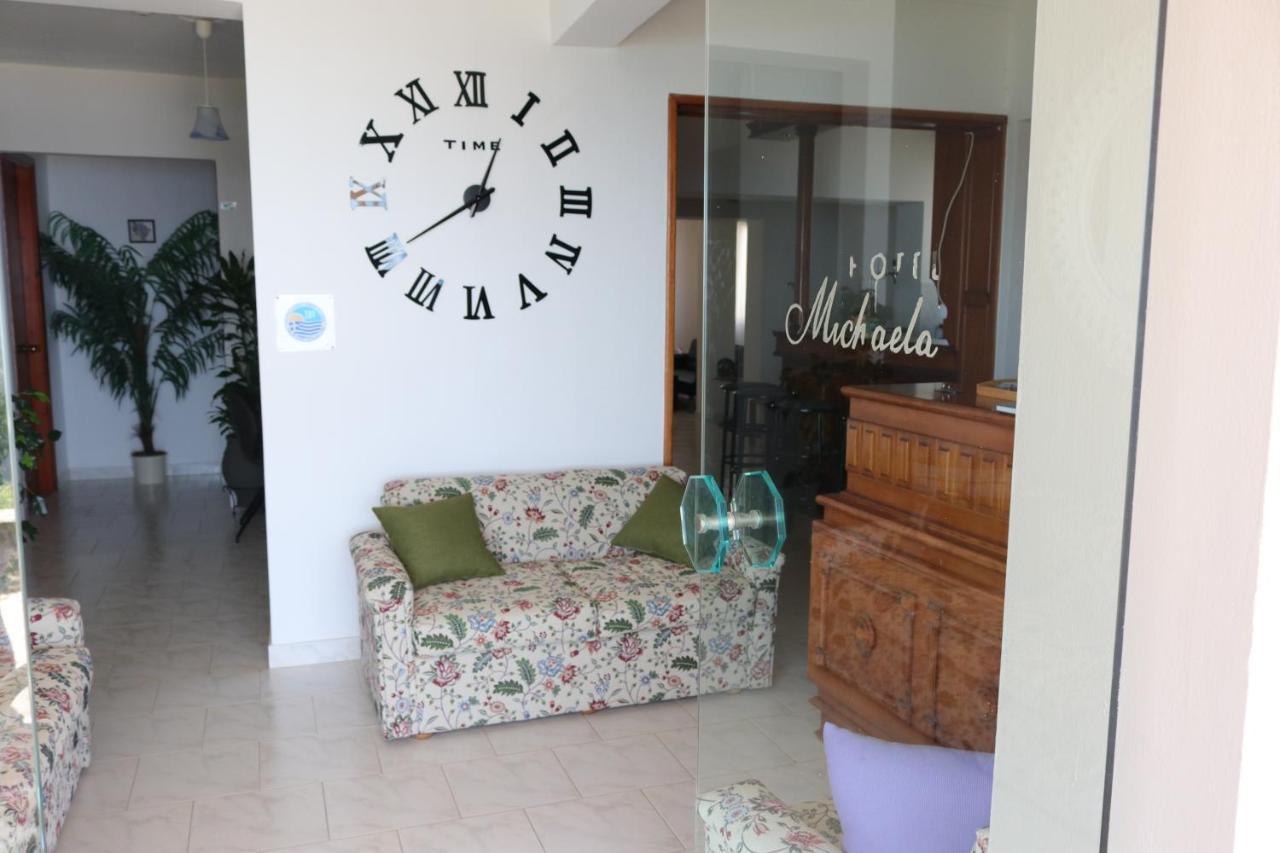 Michaela Hotel Poros  Bagian luar foto