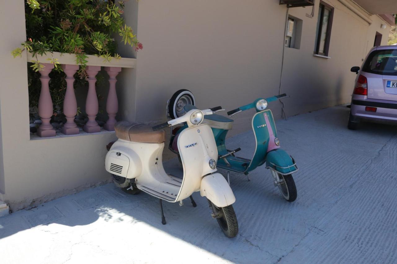 Michaela Hotel Poros  Bagian luar foto