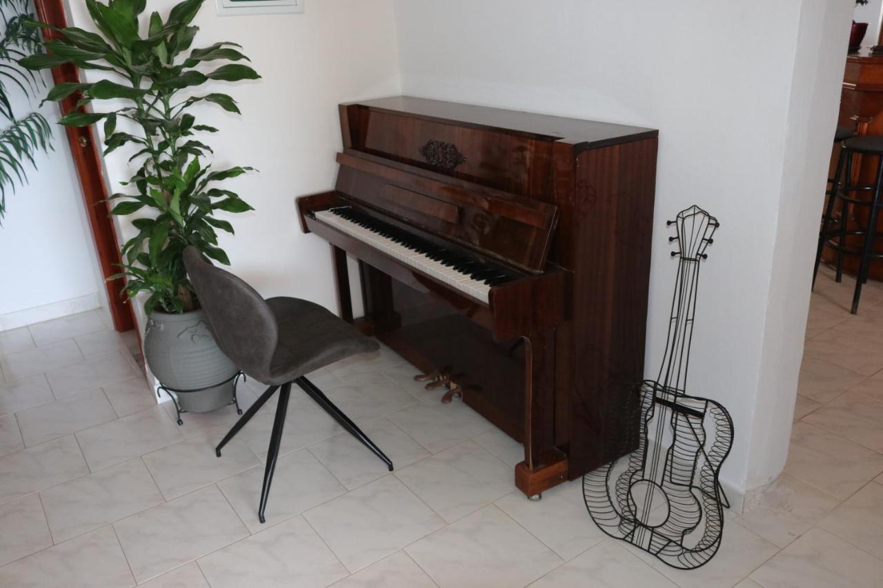 Michaela Hotel Poros  Bagian luar foto
