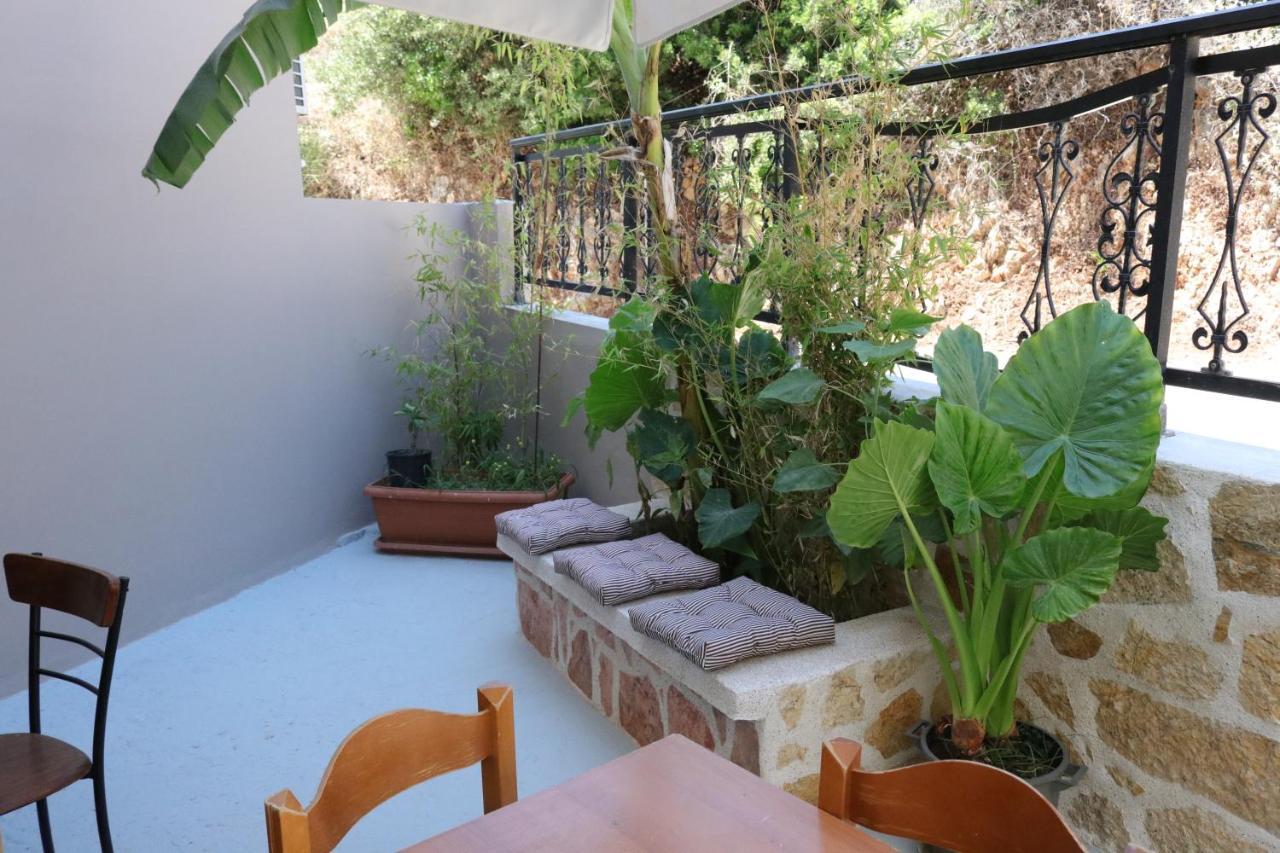 Michaela Hotel Poros  Bagian luar foto