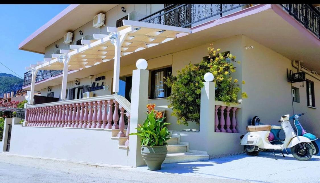 Michaela Hotel Poros  Bagian luar foto