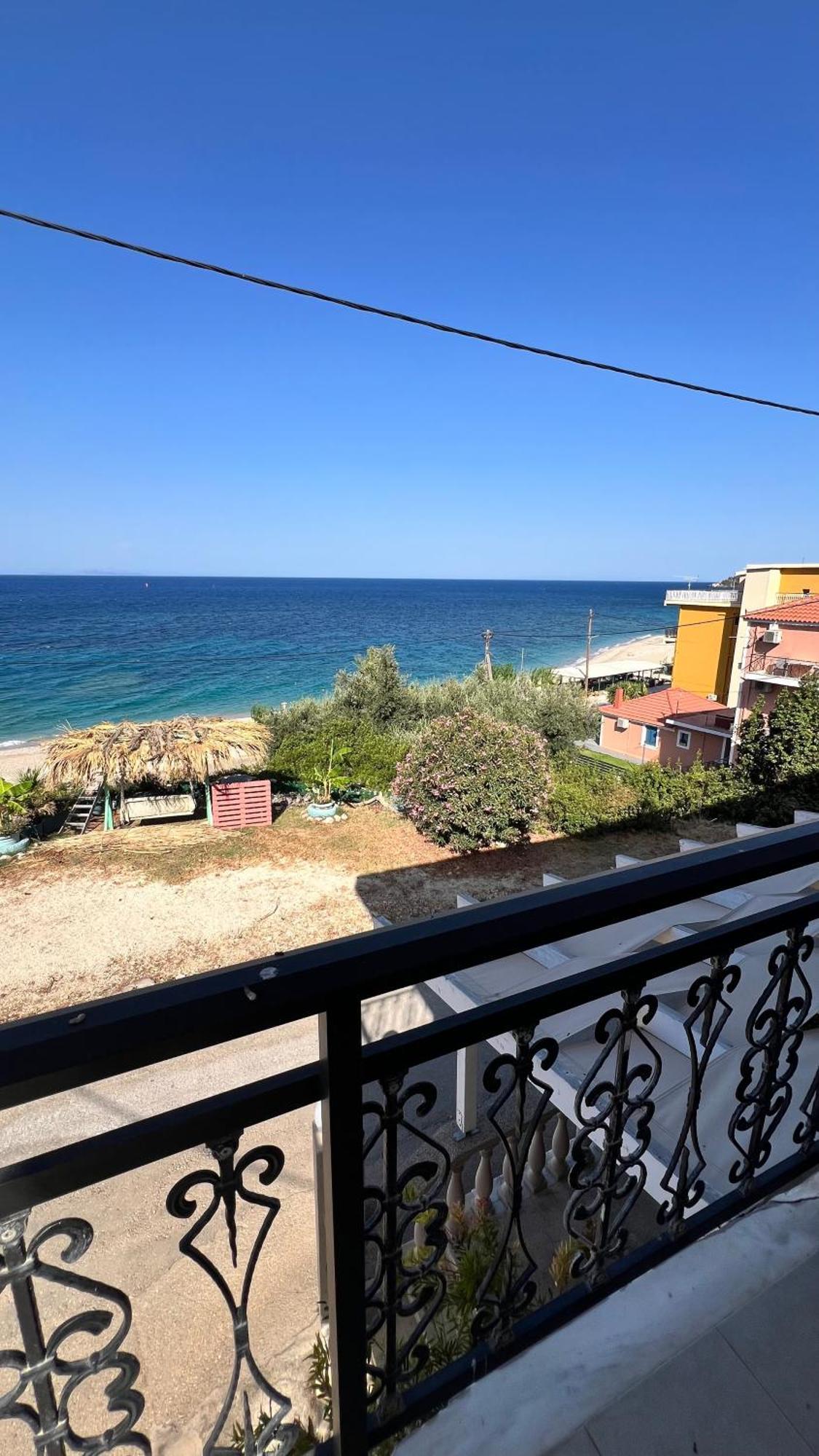 Michaela Hotel Poros  Bagian luar foto