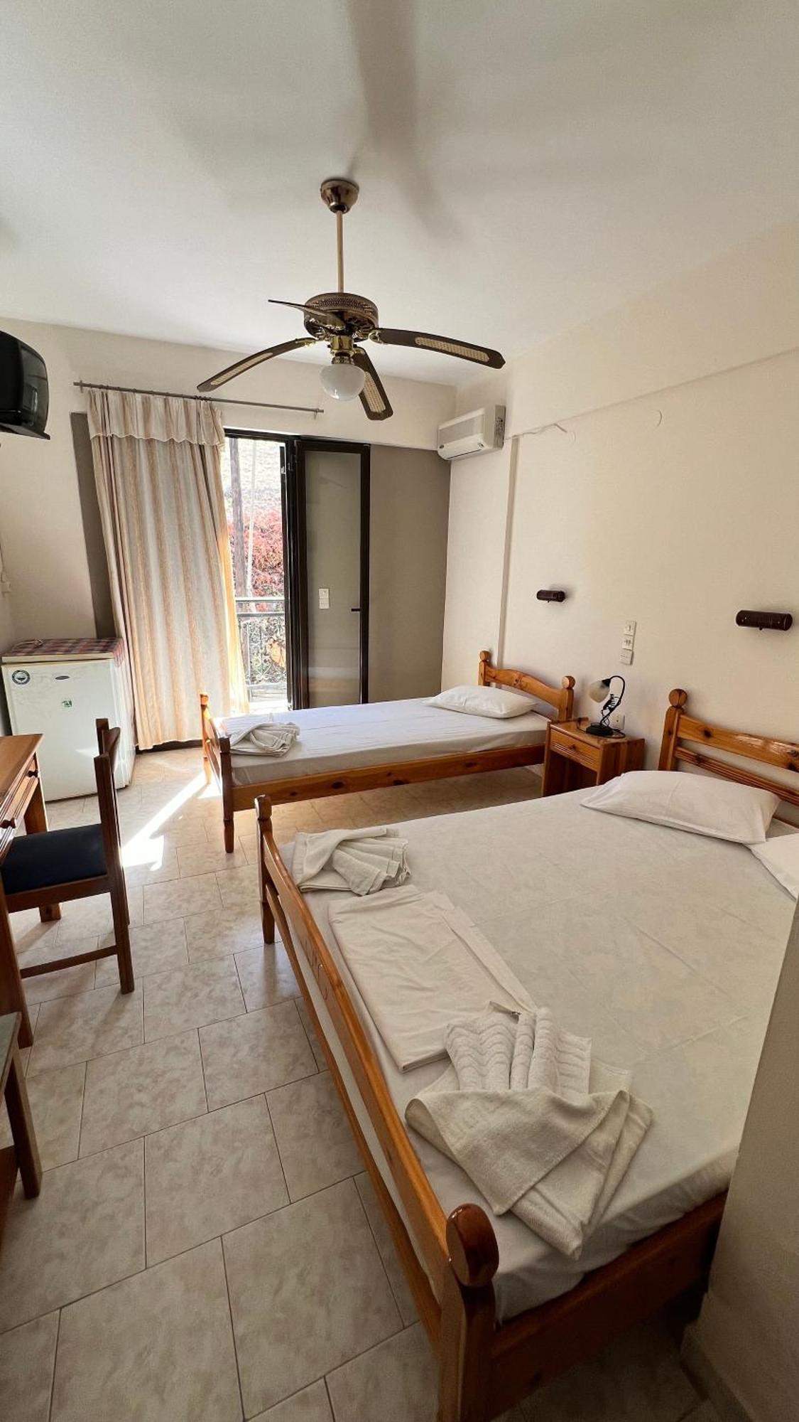 Michaela Hotel Poros  Bagian luar foto