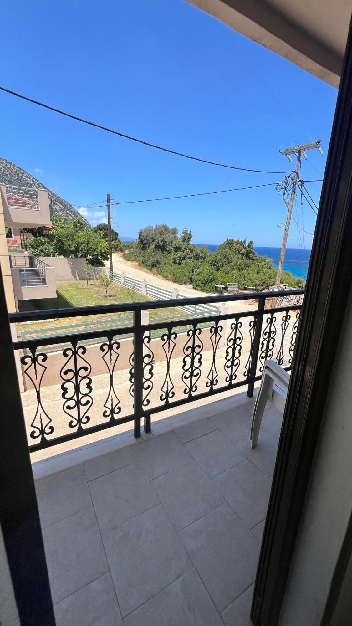 Michaela Hotel Poros  Bagian luar foto