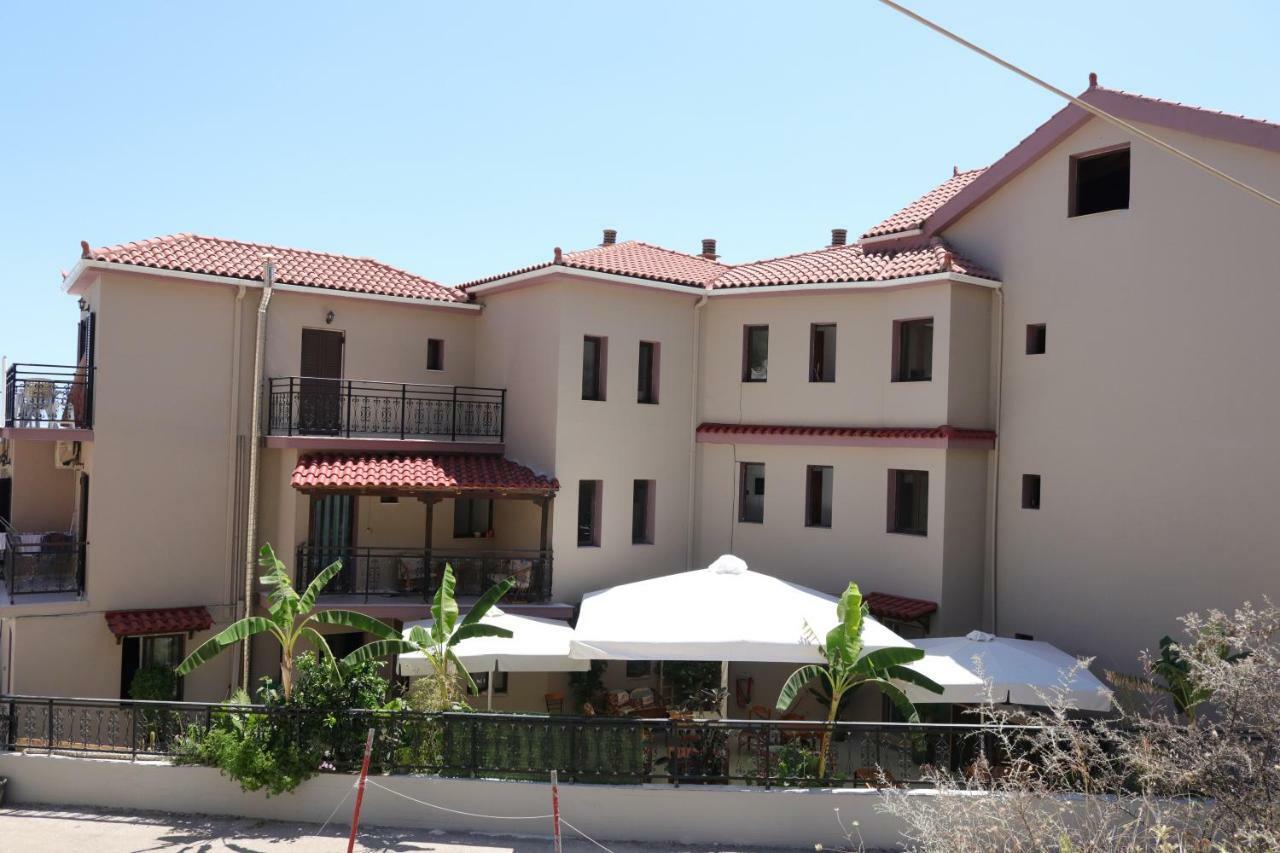 Michaela Hotel Poros  Bagian luar foto