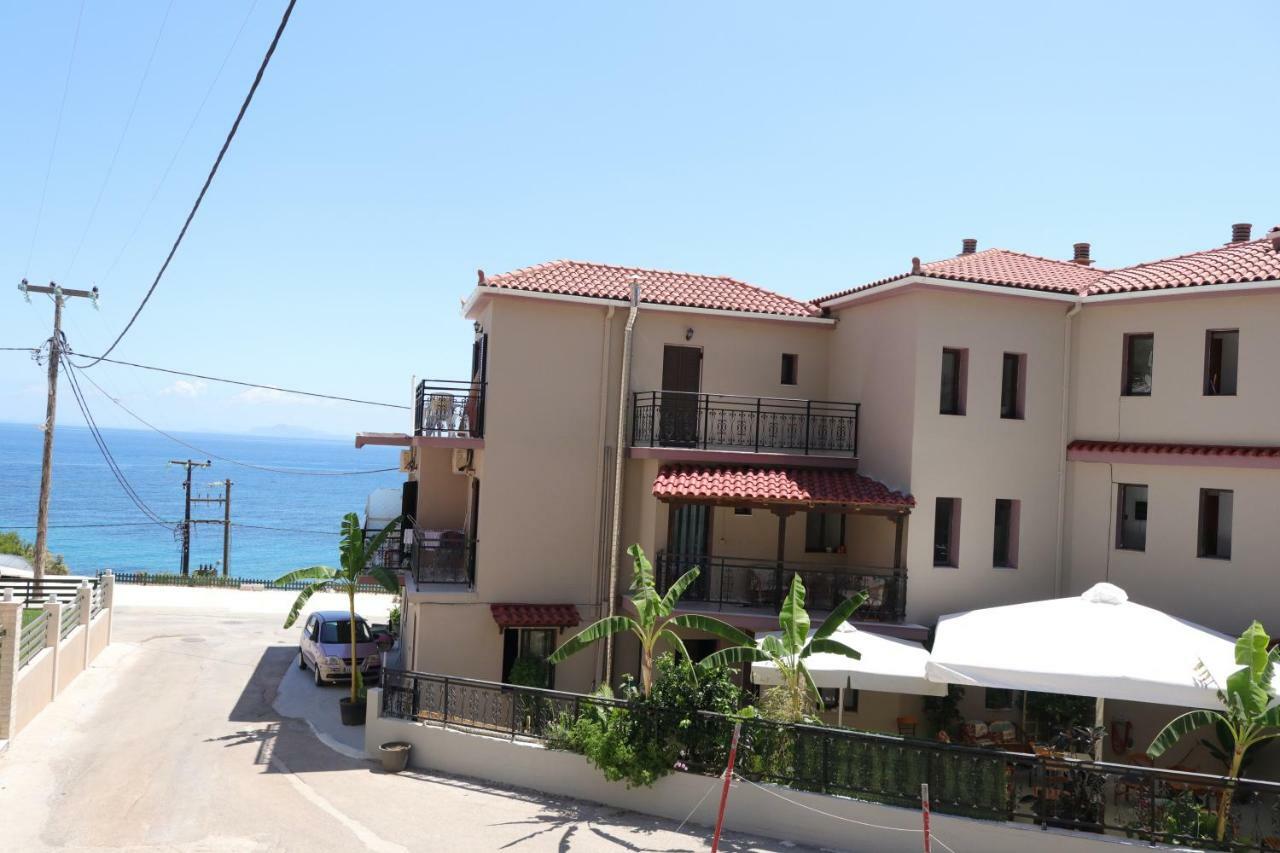 Michaela Hotel Poros  Bagian luar foto