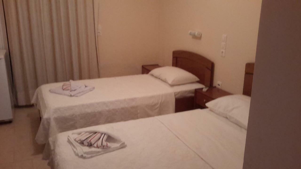 Michaela Hotel Poros  Bagian luar foto